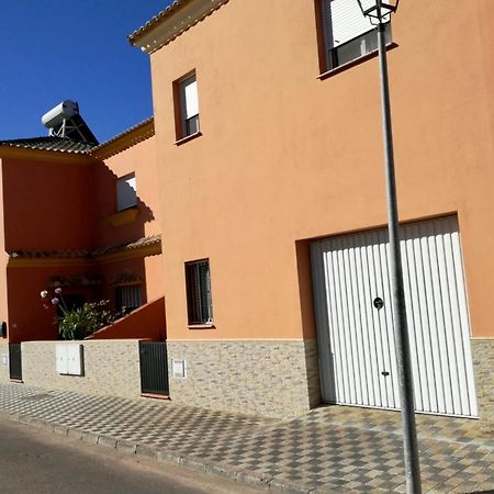 Gloria Fuertes Villa Севиля Екстериор снимка
